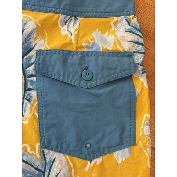 Patagonia Men’s Board Shorts Swim Trunks Tropical Print - Blue Yellow Sz L/32 - Picture 3 of 6